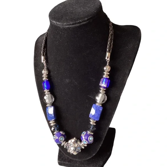 🦌 New Chico's Blue and Silver Beaded Necklace - Picture 2 of 5